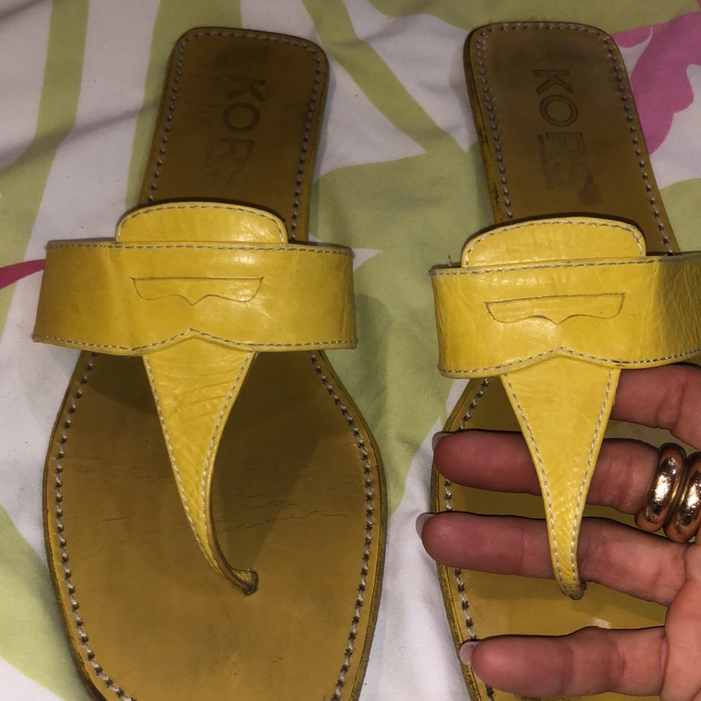 VINTAGE MICHAEL KORS SANDAL SIZE 9 1/2